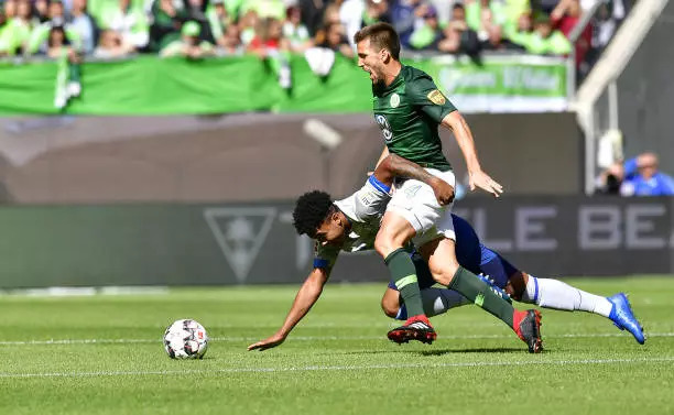  美因茨定位球战术精准制导两度破门击败比勒菲尔德